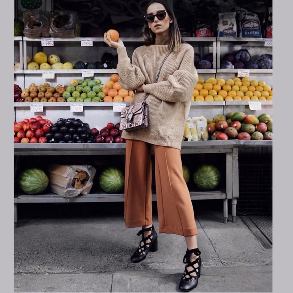 🆕NIB Italian leather Miista velvet lace up pumps - Picture 3 of 8